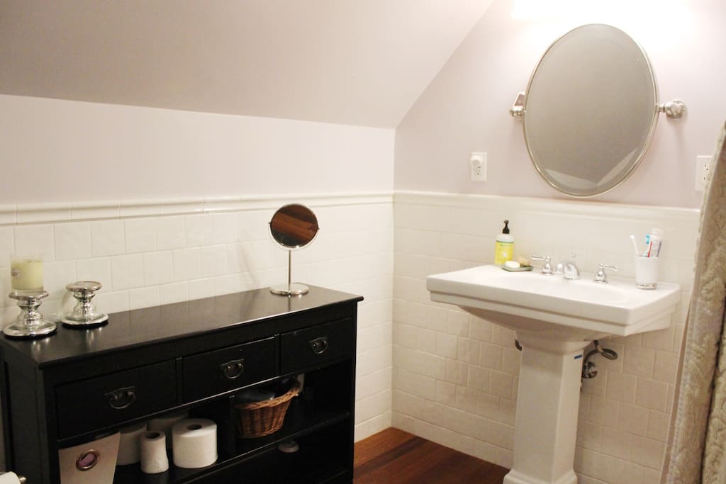 Upstairs bathroom