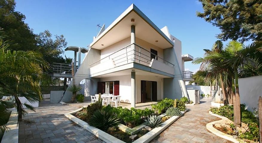 villa in the natural park – pool gallery image 3