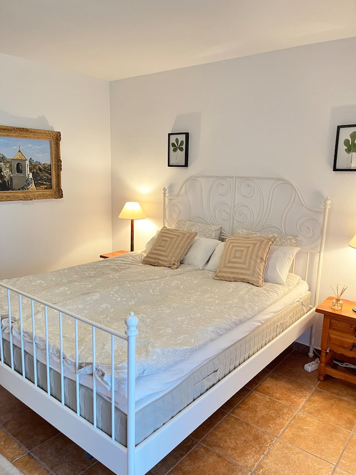 غرفة نوم سفلية، سرير مزدوج 160 سم 