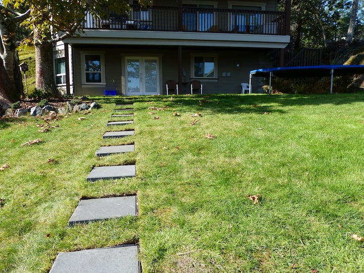 Thetis Lake Vacation Rentals & Homes View Royal, Canada Airbnb