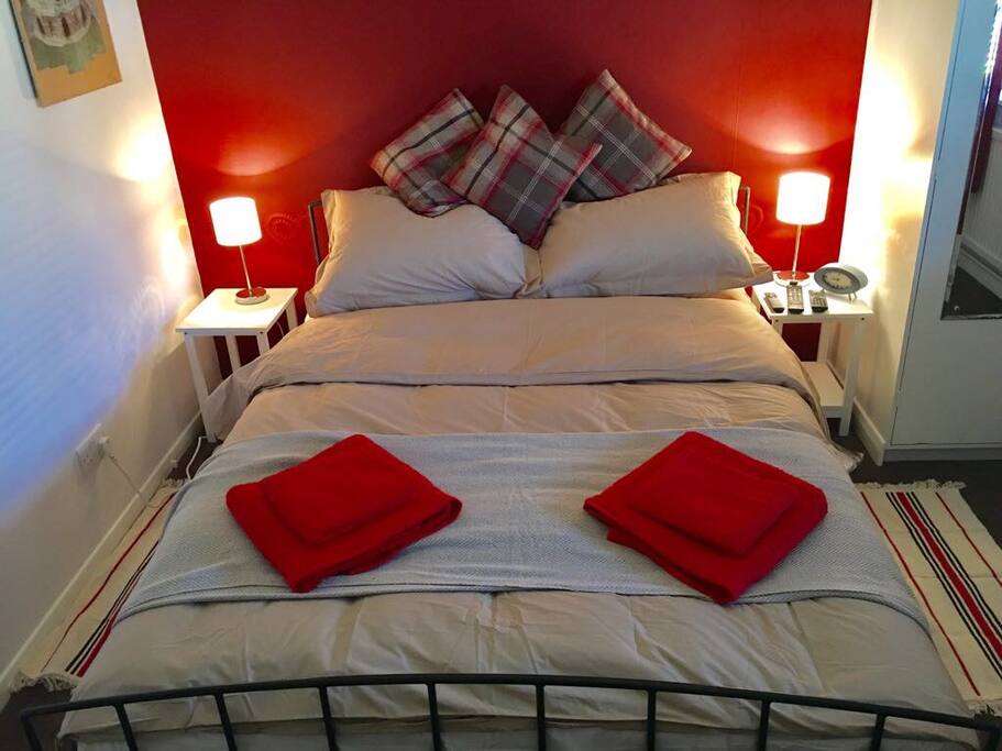 Spacious double bed