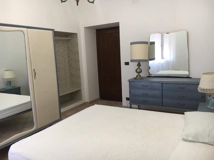 საძინებელი 1