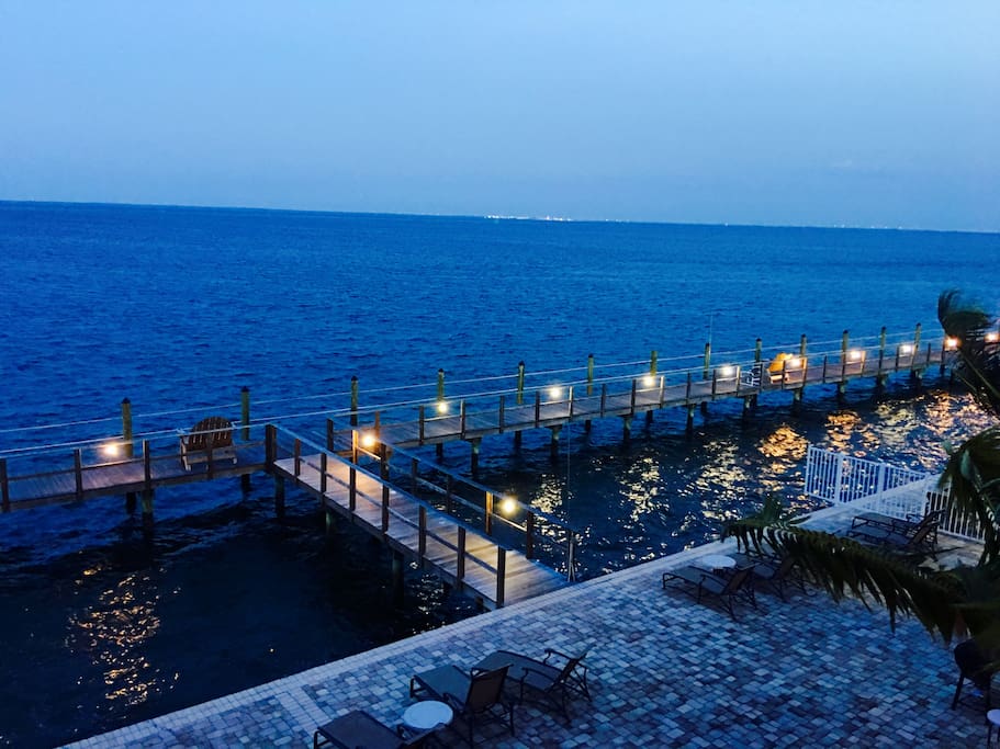 Walking pier