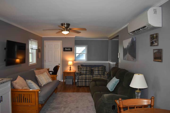 Sebago Retreat Suite - Maine