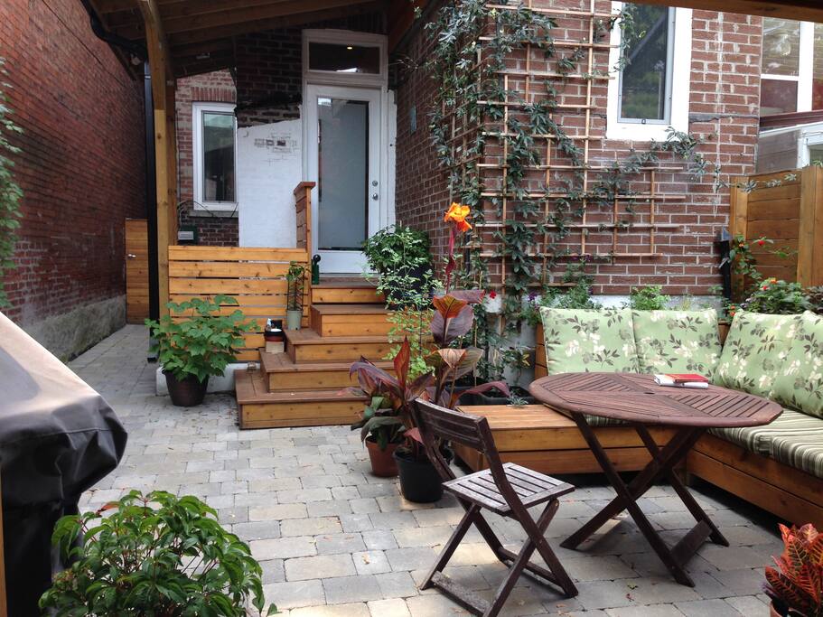 Perfect spot for a coffee or a BBQ!