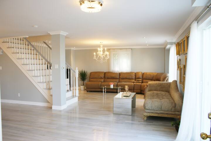 Lakeview Home, Bedrooms Riverside, Kingbed Suite! - Mirabel