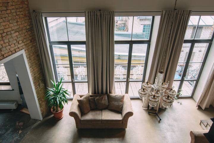 Old Factory Loft Apartment gallery image 2