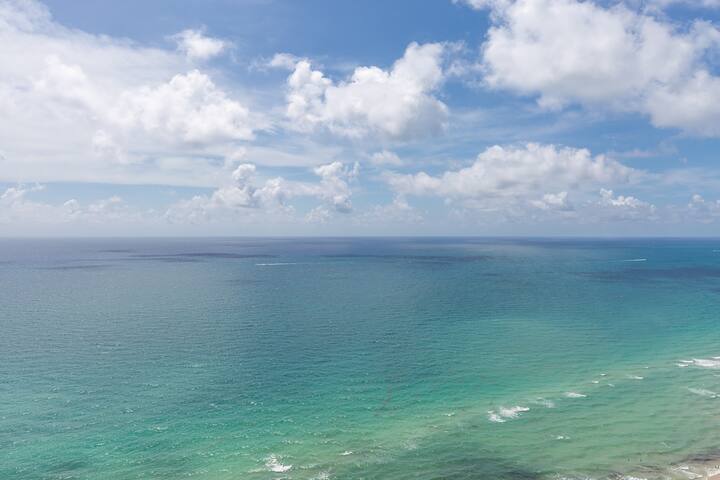 BEACHFRONT OCEAN VIEW 2/2 IN HYDE RESORT gallery image 4