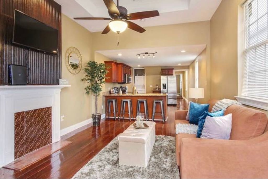 Large flat screen tv with cable and free WiFi!!
