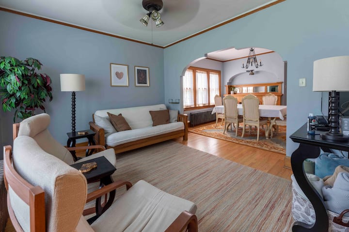 Sunny 3-bedroom Home Away From Home - ミルウォーキー, WI