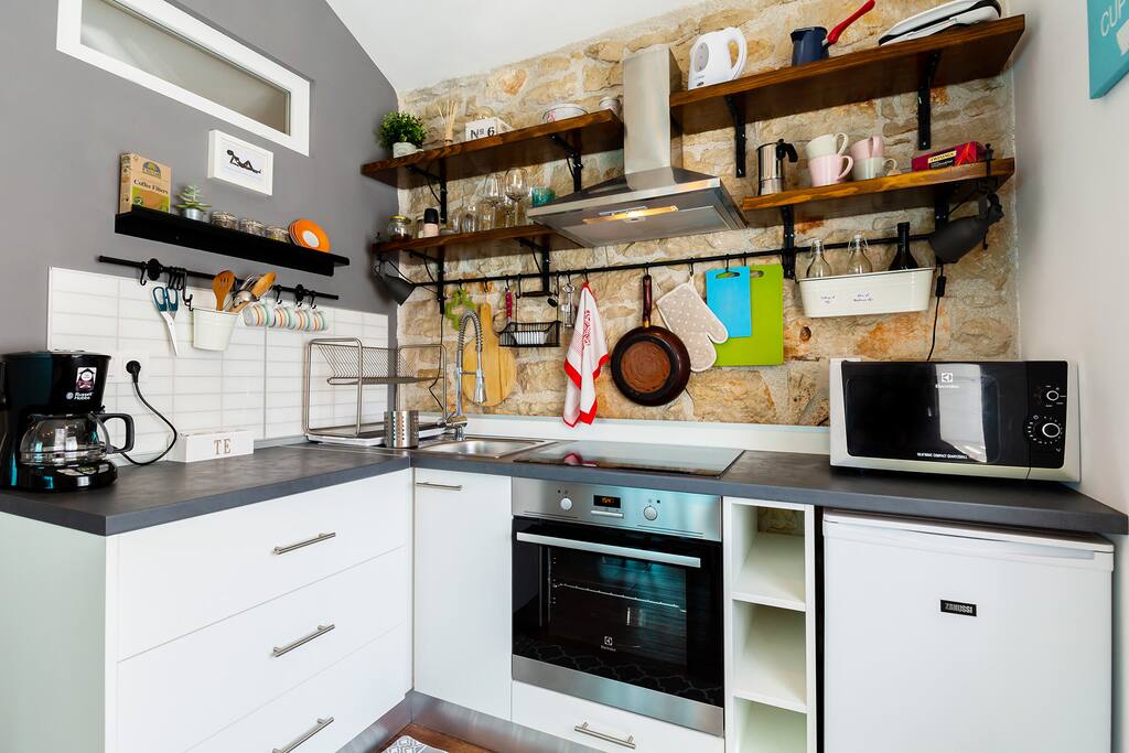 Well-equipped kitchen