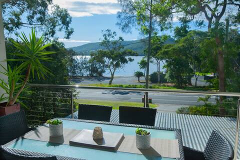 Lake View, opp Lake, close to beach, free kayaks