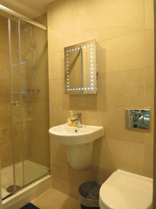 Cubical Shower
