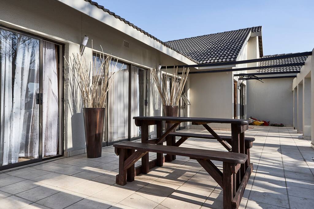 Private Outside Entrance
