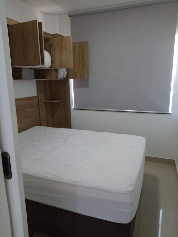 1.38 x 1.88 kitanda cha sanduku la nyumba ya mashambani
Pazia (kuzimwa)