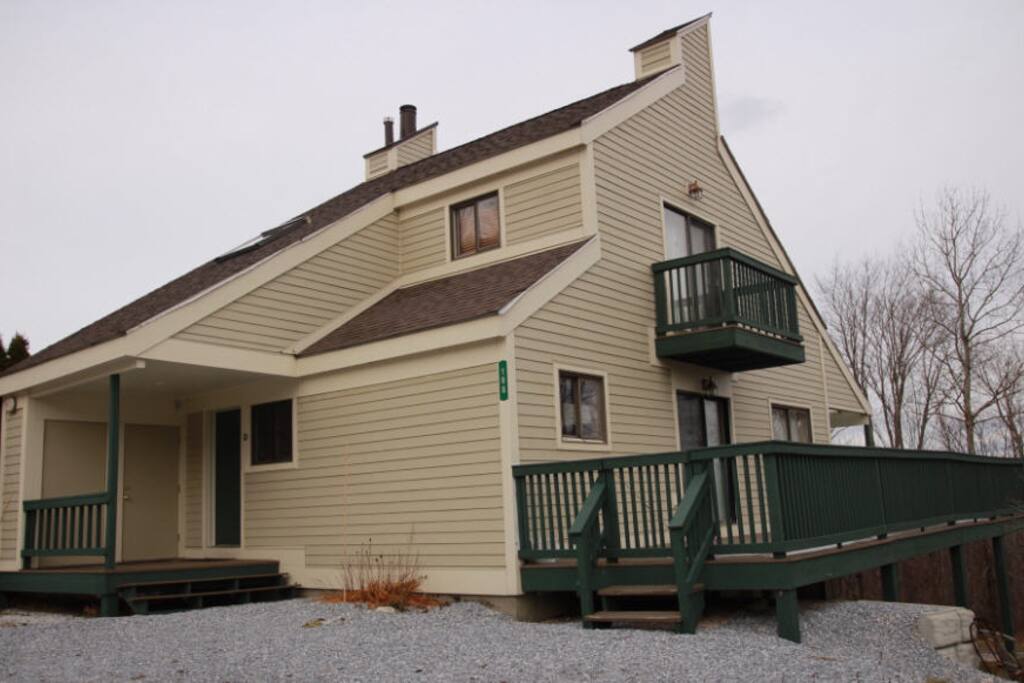 Welcome to Okemo Trailside!