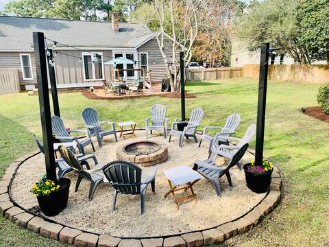 NEWLY Renovated! Spacious 4BR 3BA Home PetFriendly