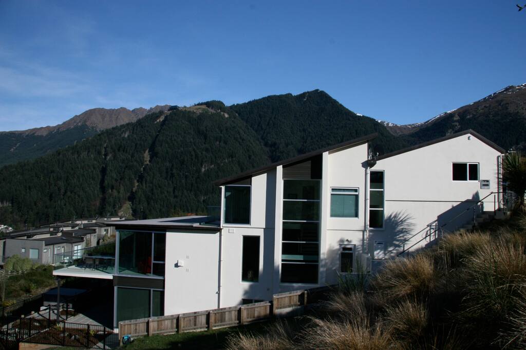 Luxurious multi-level holiday home