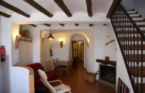 Los Pesebres Cave House