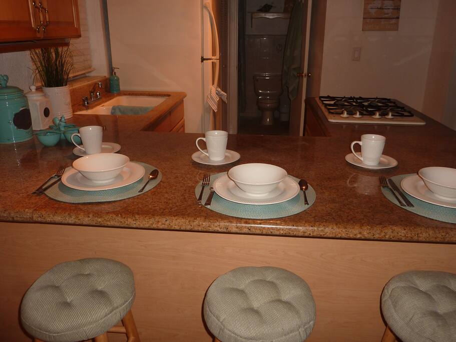 Full kitchen supplies