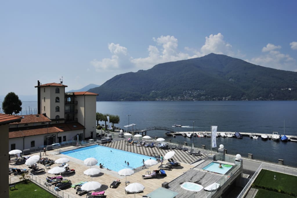 Modern residence on Lake Maggiore