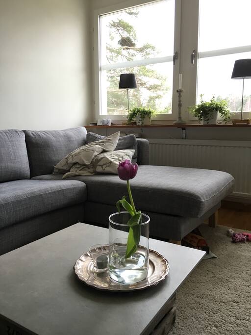 Soffa med sittplats för 3-4 personer