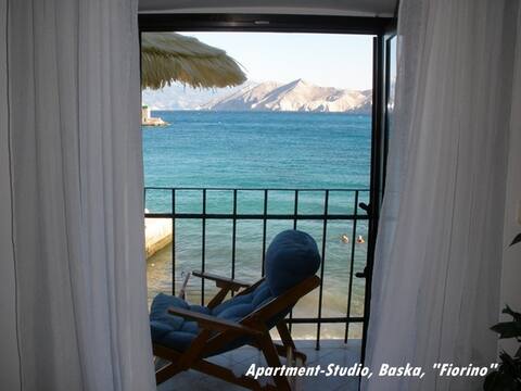 Baska, Apartment-Studio 