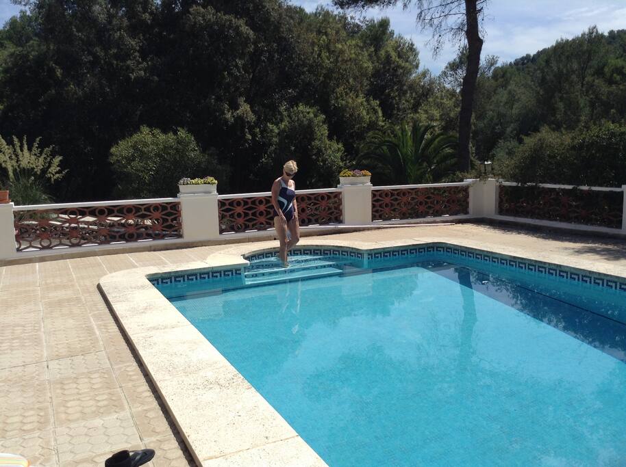 Pool time