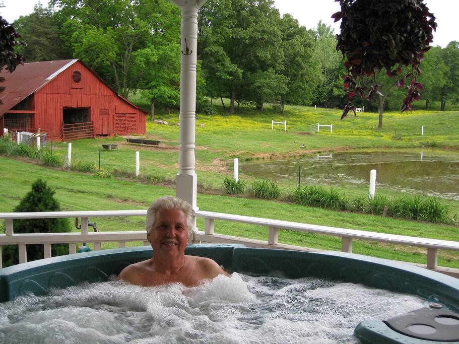 Jacuzzi hot tub under Gazebo and stars. Robes provided!