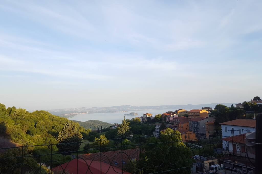 vista lago dal terrazzo