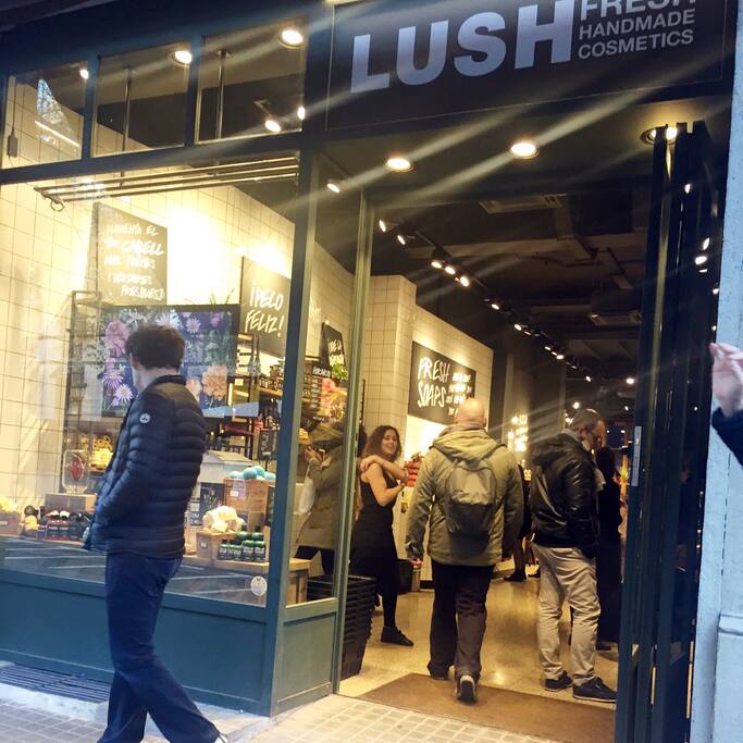 Lush Cosmetics의 사진