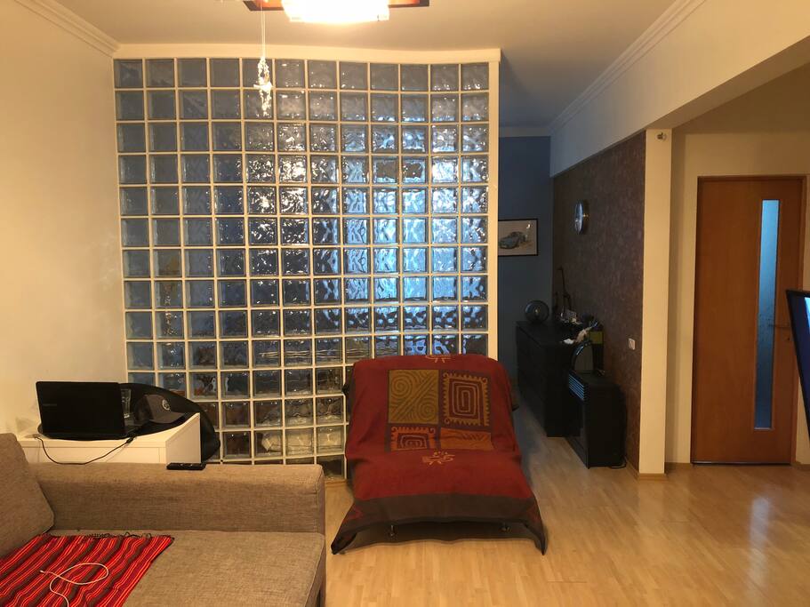Living room + enter to the bedroom