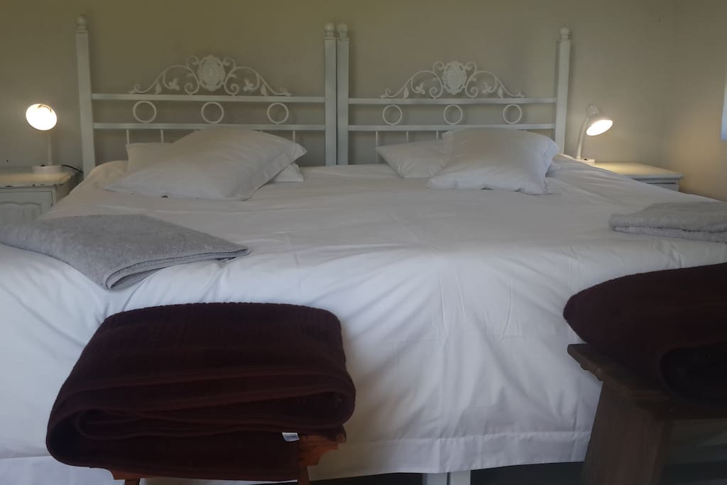 Xtra Kingsize bed for couples