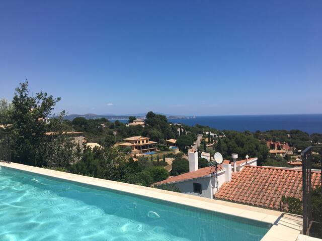 Maison vue mer avec piscine privée Sa Riera gallery image 2