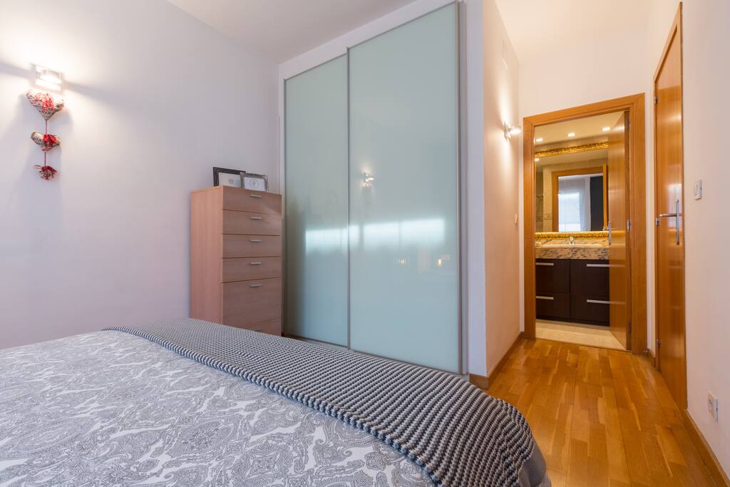 Double suite with bathroom