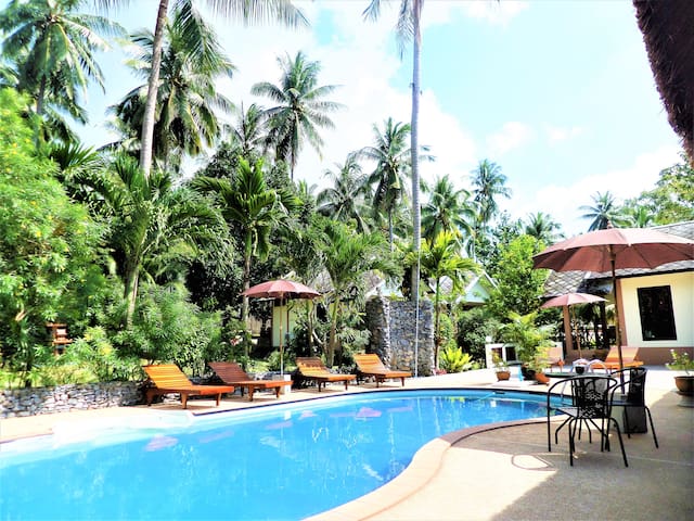 Airbnb Ang Thong Vacation Rentals Places To Stay