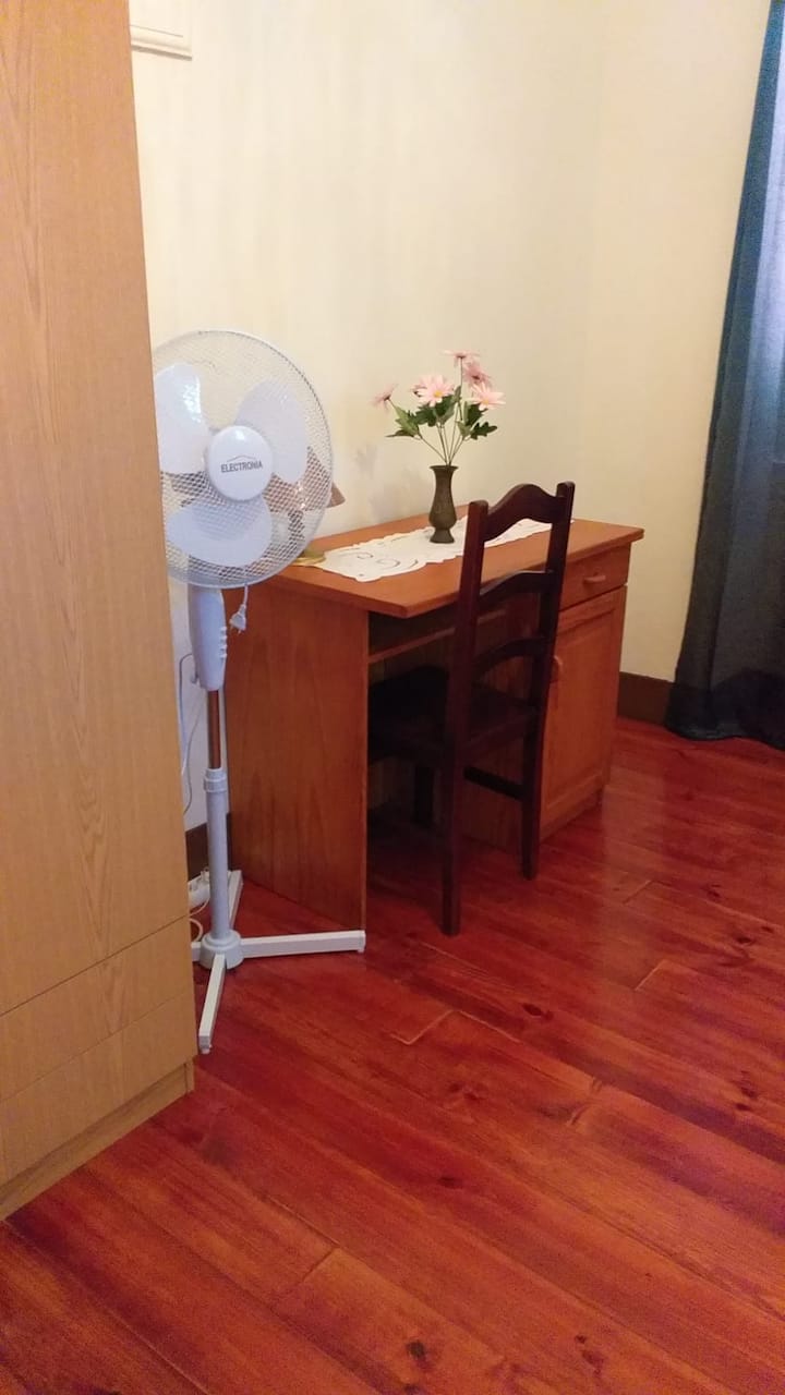 Ერთადგილიანი საძინებელი 