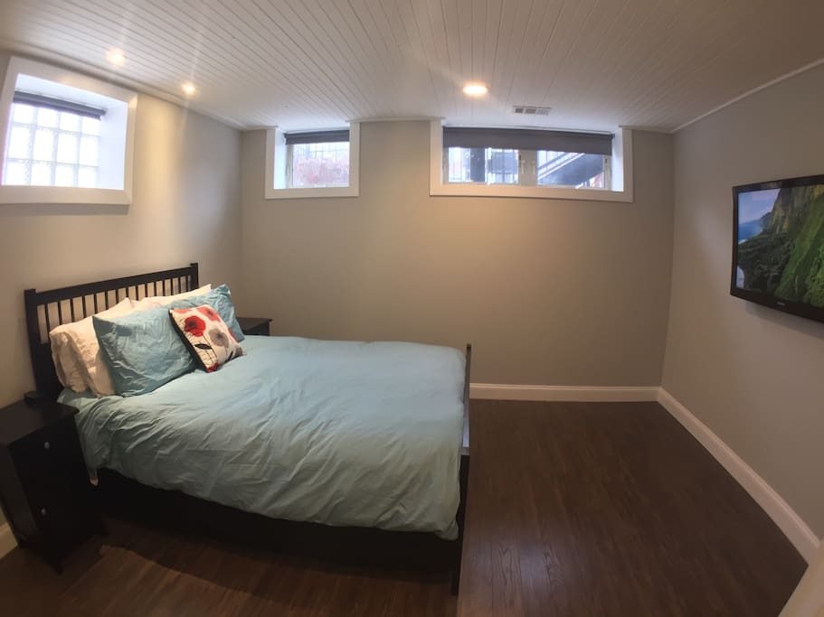 Suite master bedroom with queen bed