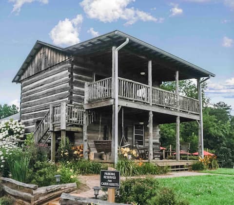 Rustic 1820's Cabin Overlooking Vineyard
