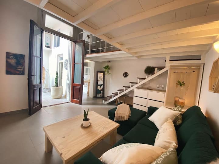 Apartamento PH com 2 quartos e pátio em Villa Crespo