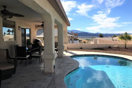 Spencer's Place-Offers-Pool-Clean-Pets-location!