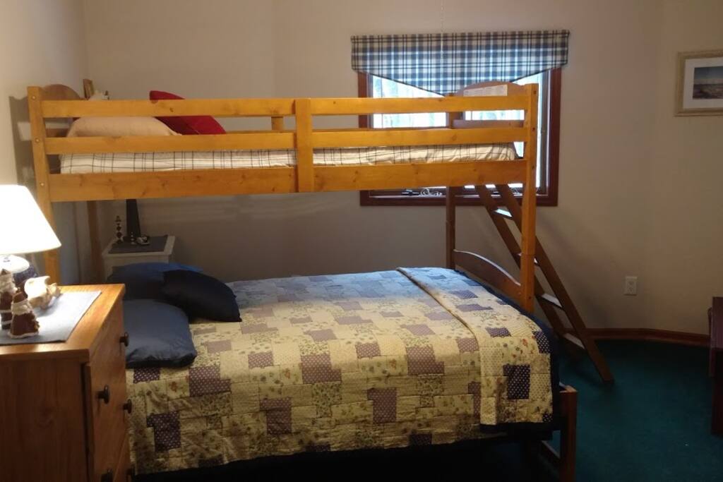 Bunk Room with Twin and Full Beds