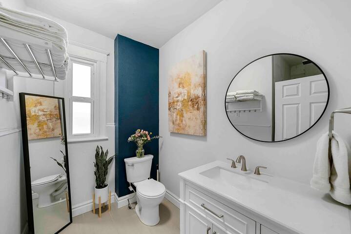 3Bed Home in RINO | Infrared Sauna | 94 Walk Score gallery image 4