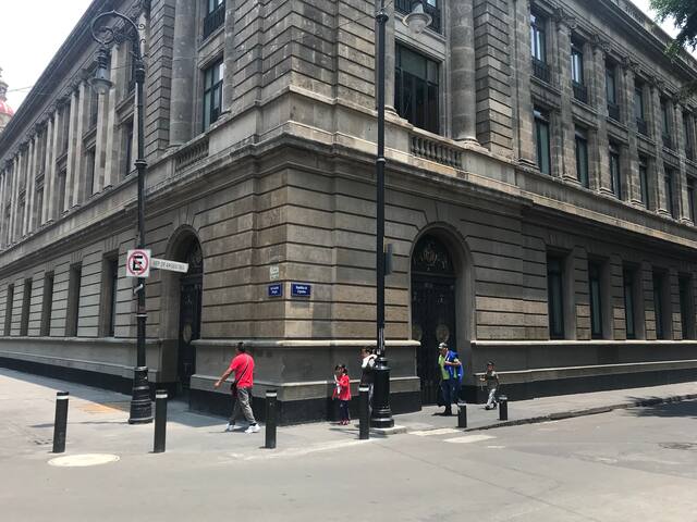 Walk to Alameda, contiguos apts in Historic CDMX gallery image 4