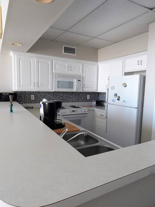 Indoors, Room, Conference Room, Meeting Room, Kitchen