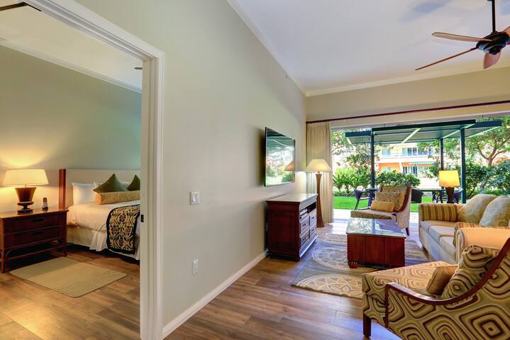 Honua Kai – K103 Ground Floor – steps to the pools gallery image 3