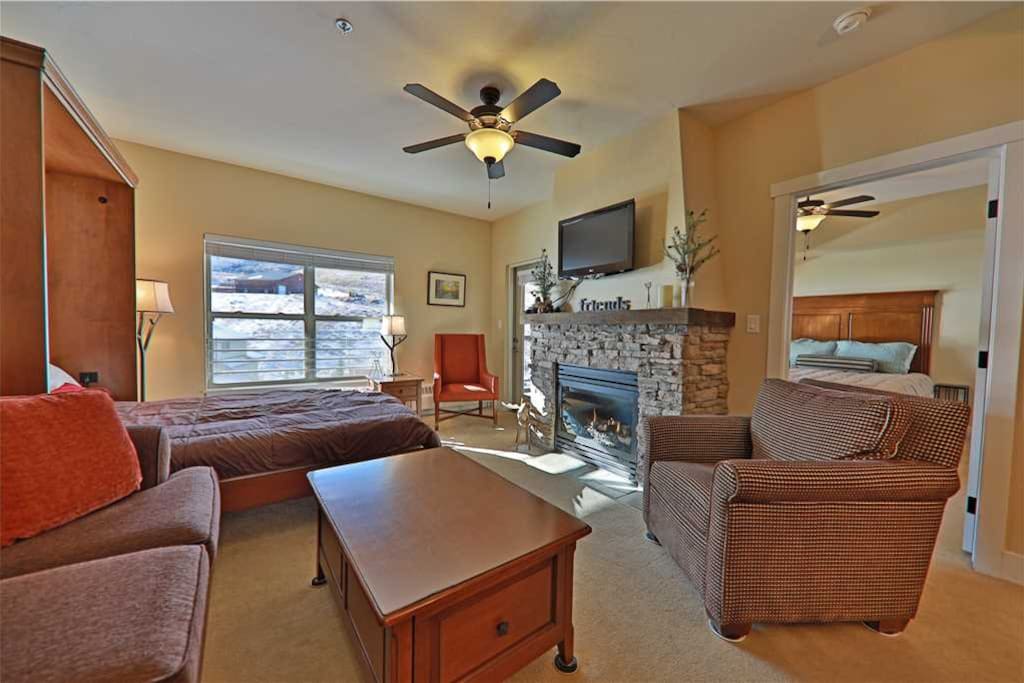 BCO_413_LG0005