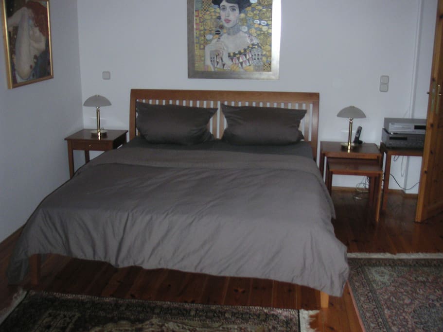 Schlafzimmer / Sleeping room