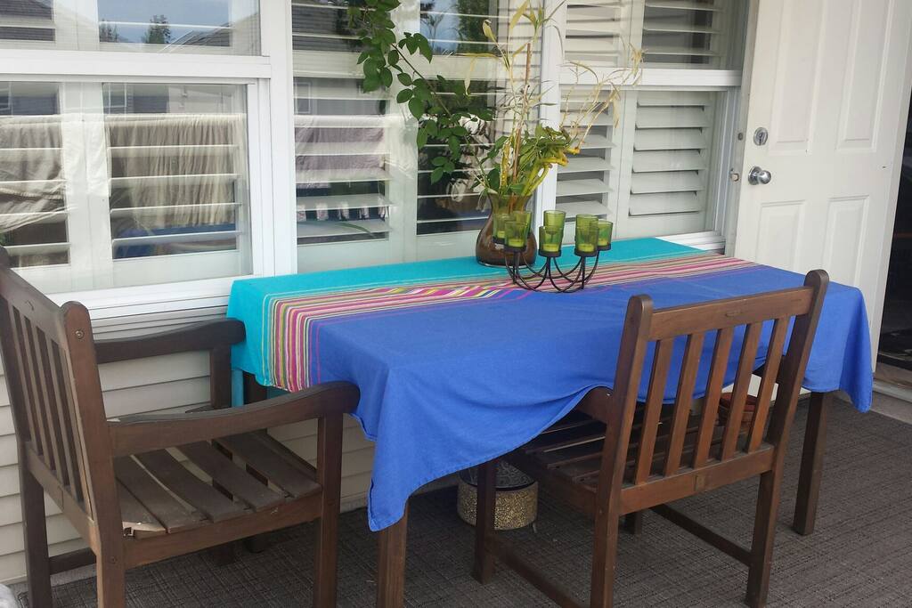 East facing back deck. Great for morning coffee