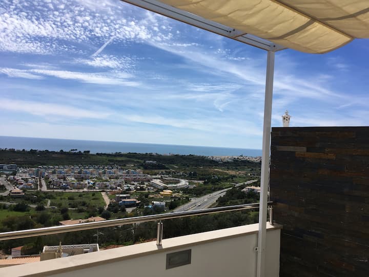 Penthouse 2 Bed Apt, Stunning Sea Views, Air Con - District de Faro